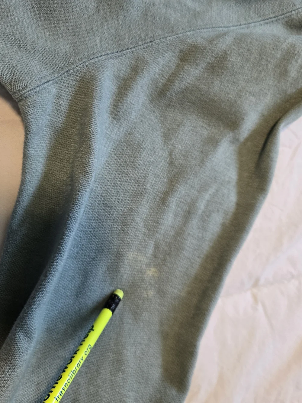 The North Face Men’s Sage Green Logo Hoodie0786
